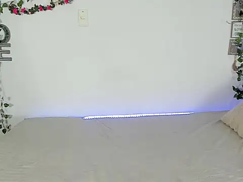 michell anyeli online show from November 10, 2025, 10:04 pm