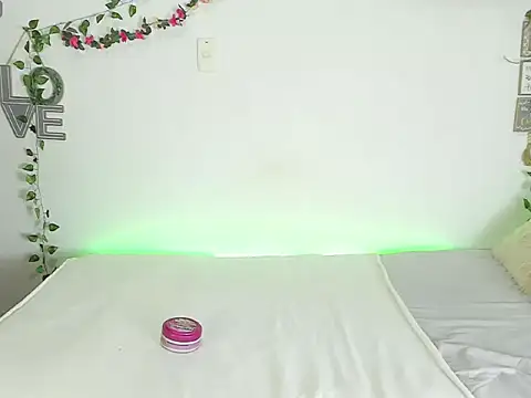 michell anyeli online show from November 13, 2025, 11:19 pm