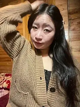 violet-00 online show from February 19, 2026, 1:46 am