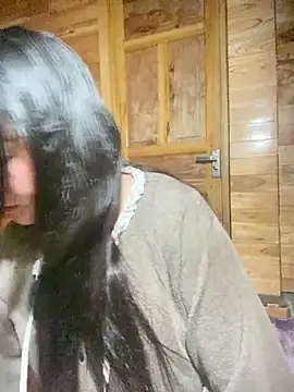 violet-00 online show from February 21, 2026, 11:12 am