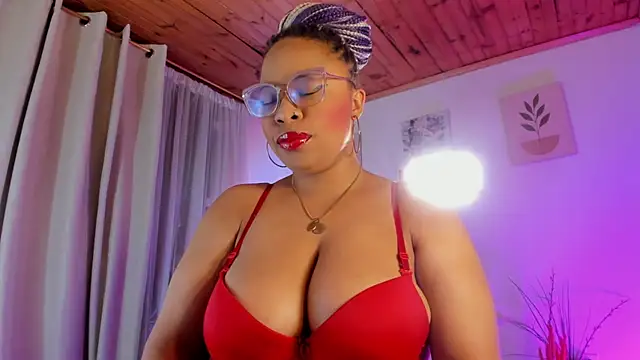 Lauraricci   online show from July 15, 2026, 3:35 am
