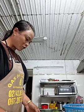 xuxulovezz online show from October 19, 2025, 2:14 am