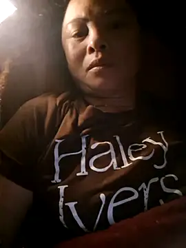 xuxulovezz online show from October 30, 2025, 10:39 pm