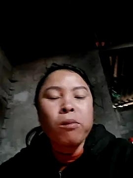 xuxulovezz online show from January 7, 2026, 1:10 am