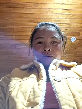 xuxulovezz online show from October 23, 2025, 12:37 pm