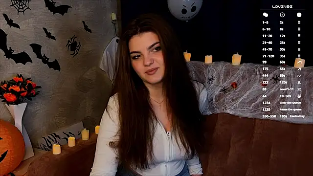 StephanieeMiller online show from October 26, 2025, 11:38 pm