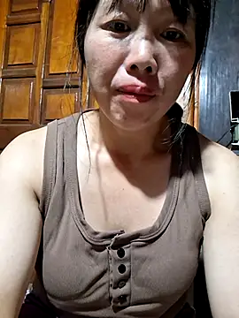 helenzz online show from October 18, 2025, 12:29 pm