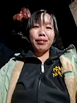 helenzz online show from November 17, 2025, 11:36 am