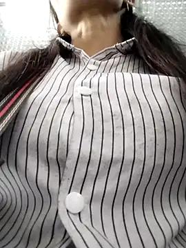 abigail-00 online show from October 31, 2025, 4:09 am