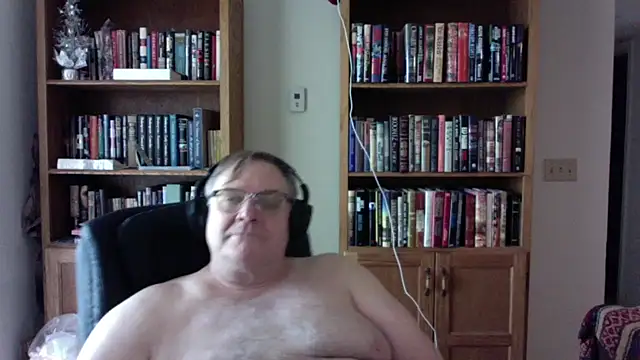 Vinyl22xh online show from June 27, 2026, 8:37 pm