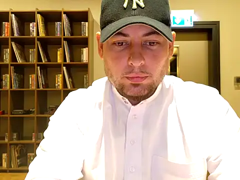 maximus888A online show from September 25, 2025, 3:07 pm