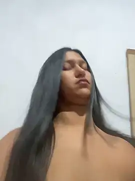 Snapshot of graziele00 chatting on October 7, 2025, 3:40 am graziele00 online show from October 7, 2025, 3:40 am