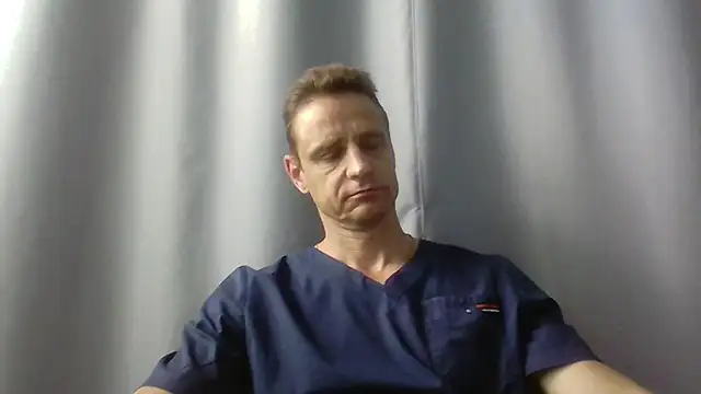 Snapshot of Freeze_Fire chatting on June 28, 2026, 6:20 am Freeze Fire online show from June 28, 2026, 6:20 am