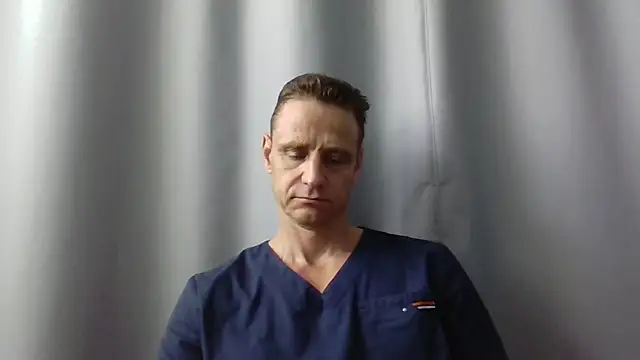 Snapshot of Freeze_Fire chatting on July 21, 2026, 7:31 am Freeze Fire online show from July 21, 2026, 7:31 am