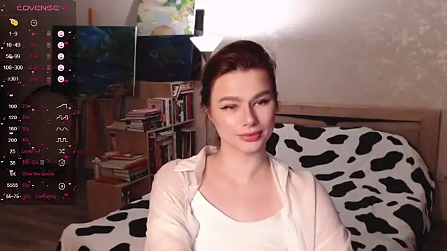 Snapshot of bbJ_one chatting on November 21, 2025, 1:21 pm bbJ one online show from November 21, 2025, 1:21 pm