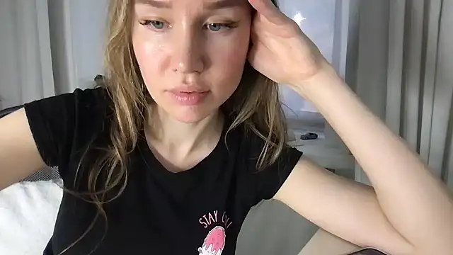 Marivell online show from October 1, 2025, 1:59 pm