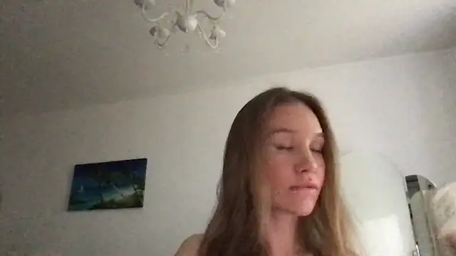 Marivell online show from October 4, 2025, 1:01 pm