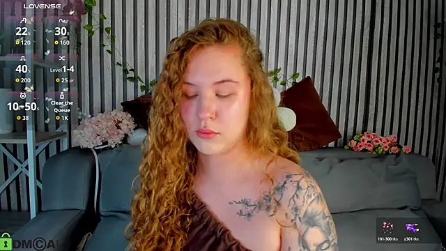 Snapshot of Elsie_Cutties chatting on June 24, 2026, 1:15 am Elsie Cutties online show from June 24, 2026, 1:15 am