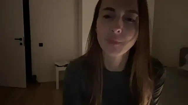 Arivanna online show from October 4, 2025, 2:18 pm