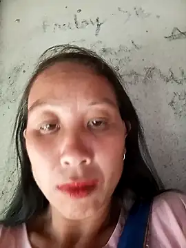 Snapshot of vtmbae chatting on October 12, 2025, 9:54 am vtmbae online show from October 12, 2025, 9:54 am