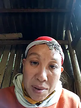 Snapshot of vtmbae chatting on December 1, 2025, 1:50 am vtmbae online show from December 1, 2025, 1:50 am