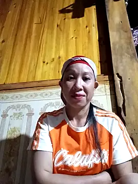 Snapshot of vtmbae chatting on October 13, 2025, 7:37 pm vtmbae online show from October 13, 2025, 7:37 pm