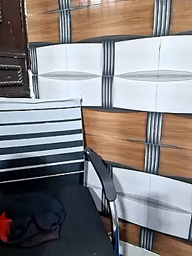 Snapshot of Soni_cute86526 chatting on March 15, 2026, 4:19 am Soni cute86526 online show from March 15, 2026, 4:19 am