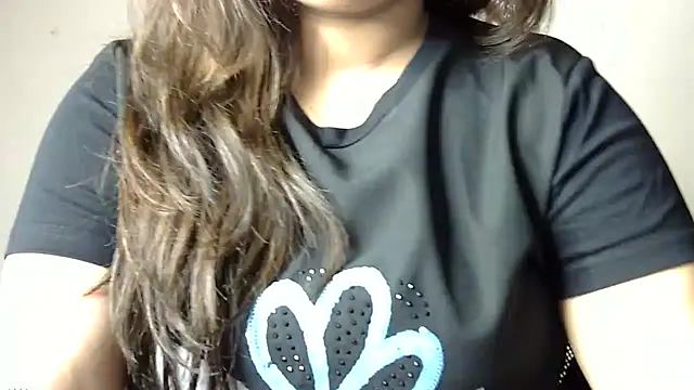 Aaliya02 online show from July 8, 2026, 11:11 am