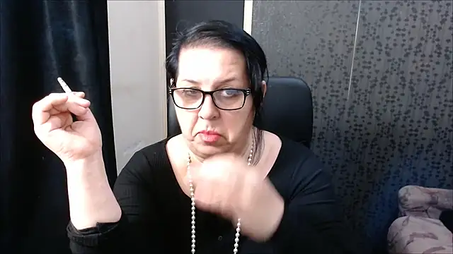 Snapshot of MissSanjanne chatting on March 18, 2025, 7:44 am MissSanjanne online show from March 18, 2025, 7:44 am