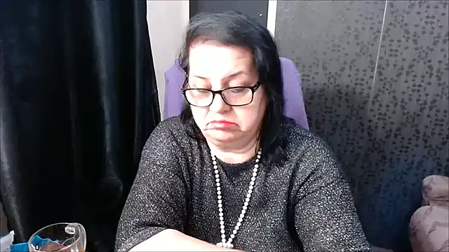 Snapshot of MissSanjanne chatting on January 26, 2025, 3:59 am MissSanjanne online show from January 26, 2025, 3:59 am