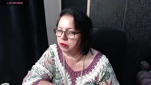 Snapshot of MissSanjanne chatting on April 18, 2026, 6:49 am MissSanjanne online show from April 18, 2026, 6:49 am