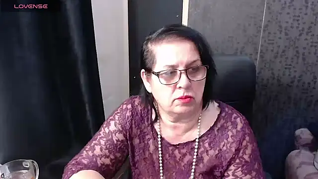 Snapshot of MissSanjanne chatting on April 18, 2026, 6:54 pm MissSanjanne online show from April 18, 2026, 6:54 pm