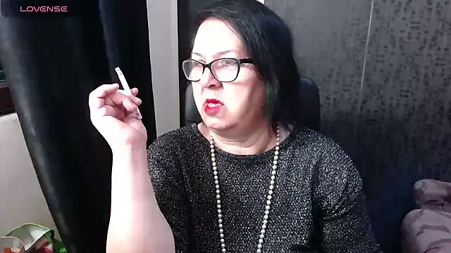 Snapshot of MissSanjanne chatting on May 18, 2026, 2:33 am MissSanjanne online show from May 18, 2026, 2:33 am