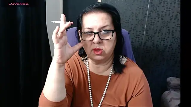Snapshot of MissSanjanne chatting on January 28, 2025, 7:32 pm MissSanjanne online show from January 28, 2025, 7:32 pm