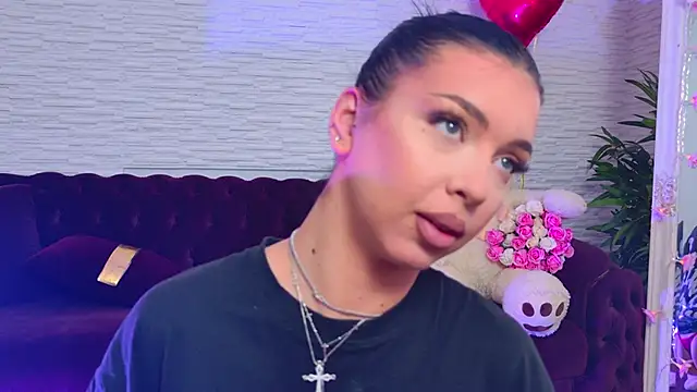 Snapshot of MeganSin_ chatting on February 13, 2026, 5:51 am MeganSin online show from February 13, 2026, 5:51 am