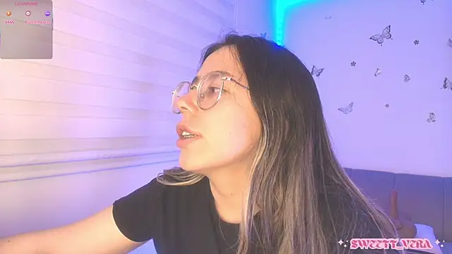 Snapshot of sweettvera chatting on July 8, 2026, 11:16 pm sweettvera online show from July 8, 2026, 11:16 pm