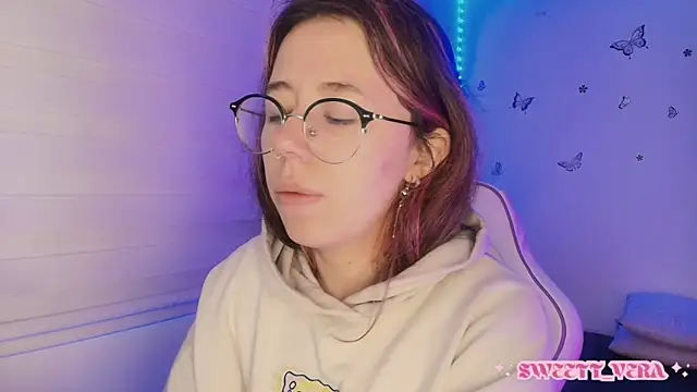 sweettvera online show from November 18, 2025, 11:02 am