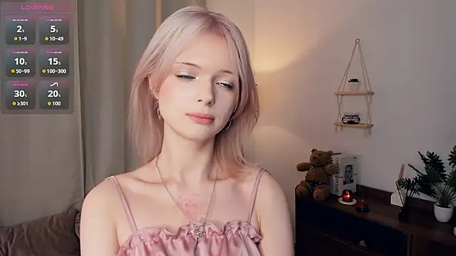 Snapshot of LaureMestler chatting on February 14, 2026, 8:03 am LaureMestler online show from February 14, 2026, 8:03 am