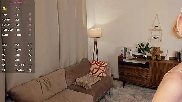 Snapshot of LaureMestler chatting on March 7, 2026, 9:59 am LaureMestler online show from March 7, 2026, 9:59 am