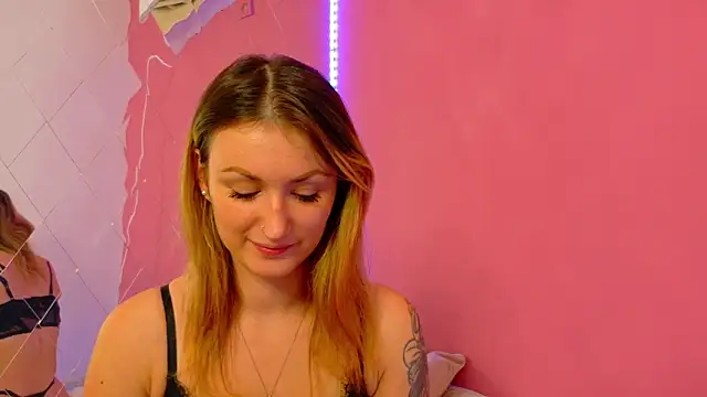 Anaayss  online show from October 28, 2025, 5:50 am