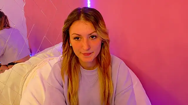 Anaayss  online show from October 1, 2025, 5:12 am