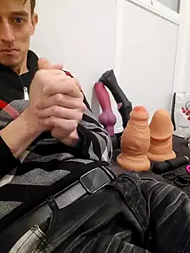 Chrisou73 online show from February 14, 2026, 4:18 pm