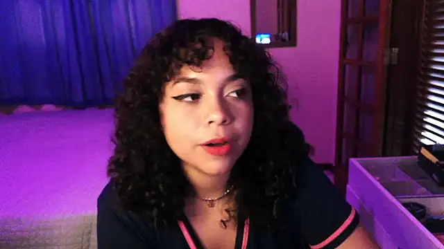 sweetamy326 online show from February 21, 2026, 8:11 pm