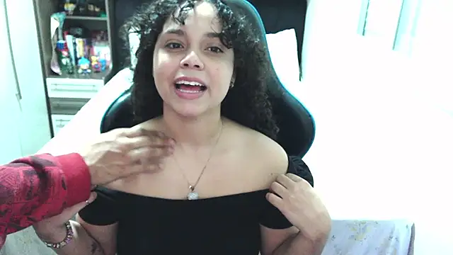 Snapshot of sweetamy326 chatting on June 11, 2026, 11:35 pm sweetamy326 online show from June 11, 2026, 11:35 pm