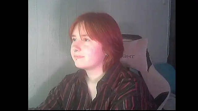 cranberryAlissa online show from October 7, 2025, 5:58 pm