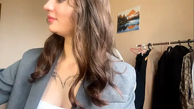 alexthebunny online show from September 30, 2025, 10:16 pm