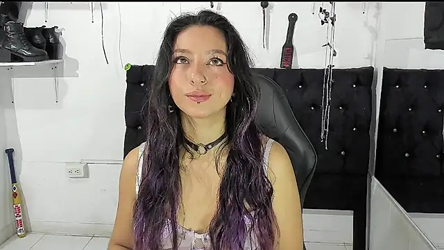 Snapshot of ValeryTatto chatting on June 2, 2026, 1:22 pm ValeryTatto online show from June 2, 2026, 1:22 pm