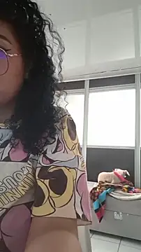 LondonHilton online show from February 28, 2026, 9:25 pm