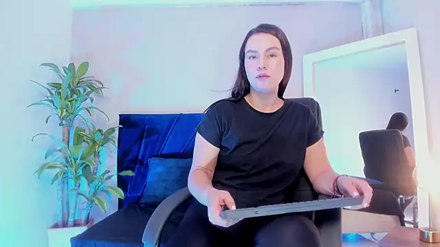 Iris Parkerr online show from November 7, 2025, 11:59 am