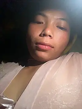 Snapshot of Suki_babyy chatting on October 31, 2025, 1:41 pm Suki babyy online show from October 31, 2025, 1:41 pm